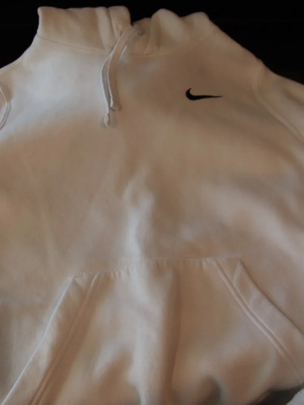 Nike women's white sweatshirt